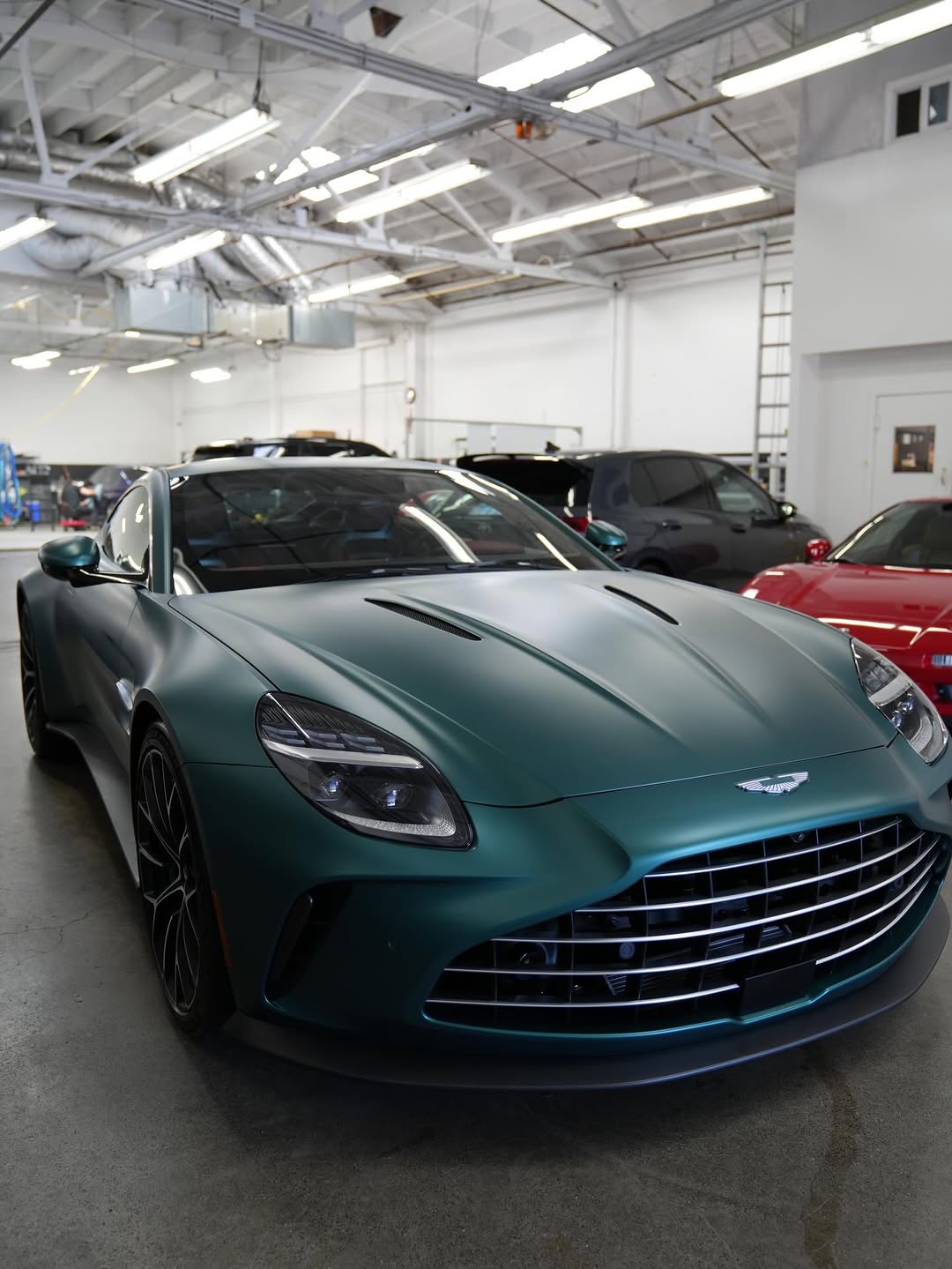 This Aston Martin came in for a complete detailing 🤩